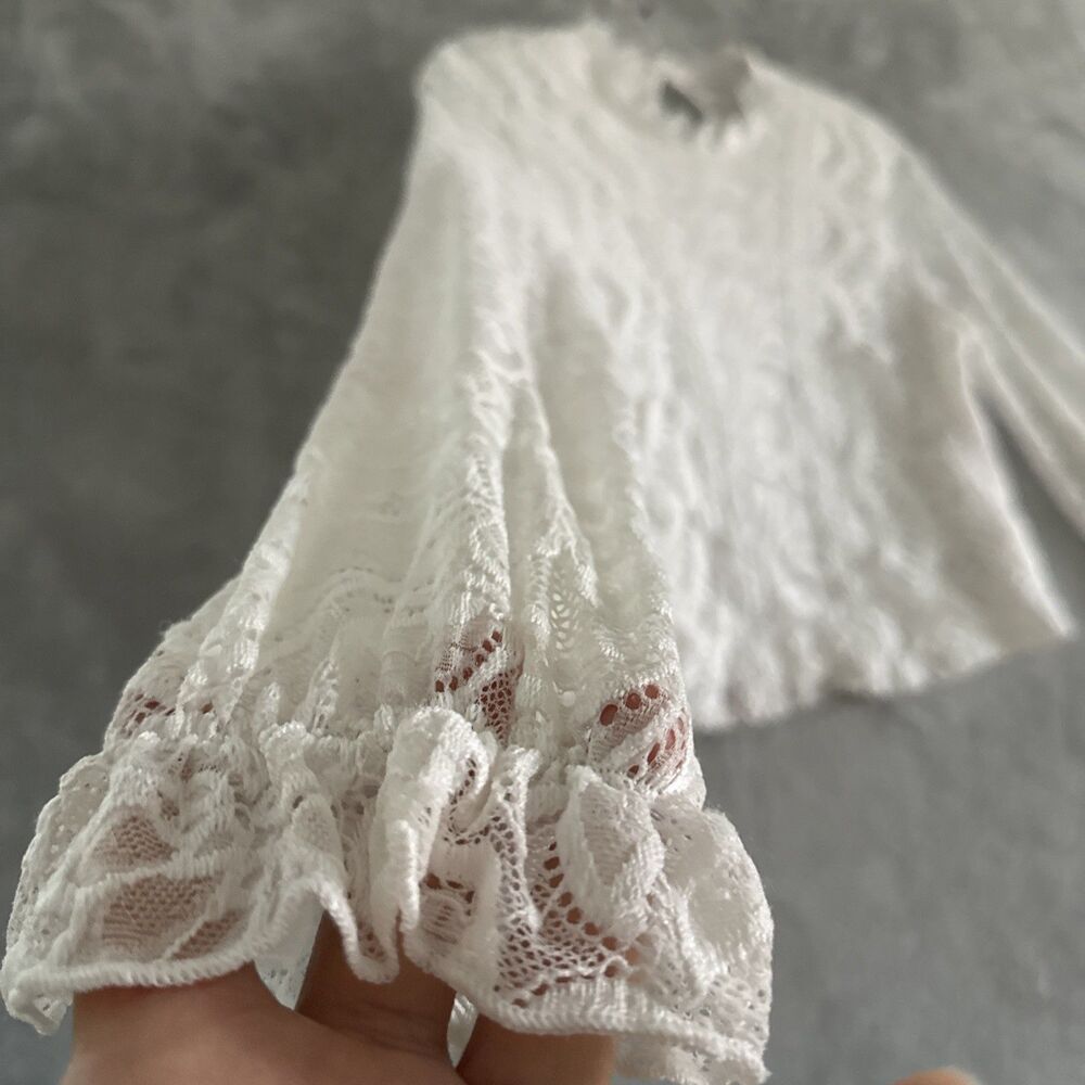 Women's White Lace Blouse Crop Top Women’s Sz S White Ruffle Boho Cottage Praire - Picture 7 of 15